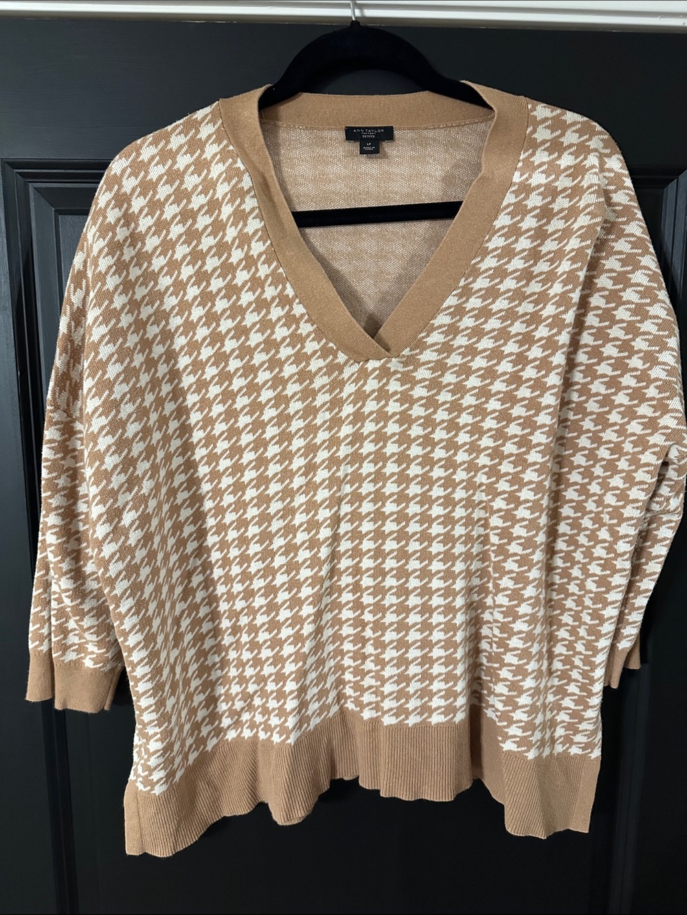 Ann Taylor Tan and White Houndstooth V-Neck Sweater